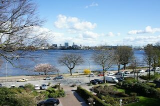 Mit freiem Blick über die Aussenalster