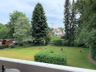 Ausblick vom Balkon im Sommer